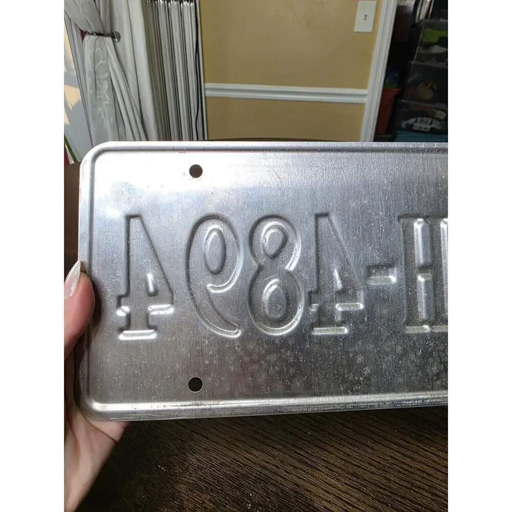 Vintage Virginia - Virginia is for Lovers US Car License Number‎ Plate VBH-4894